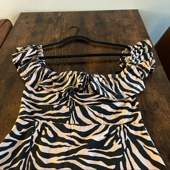 Missguided off the shoulder dress - Picture 11 of 15